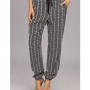 Two By Vince Camuto Drawstring Elephant Stamp